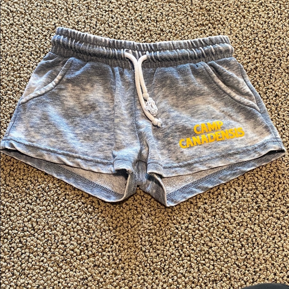 Gray Camp Canadensis Shorts Size Youth XS Like New